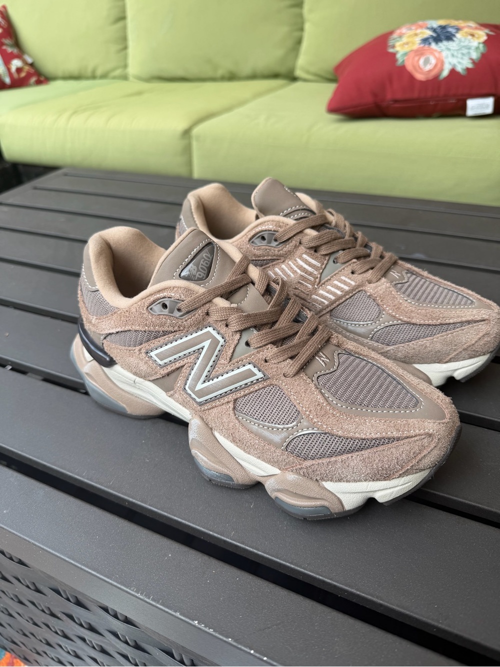New Balance 9060 Mushroom 8.5 - Picture 2 of 13